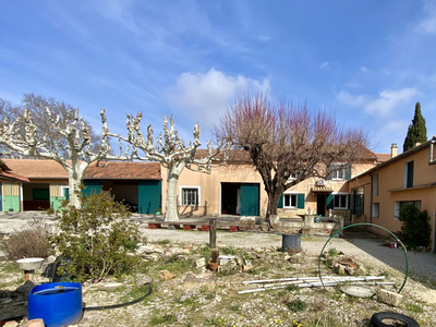 Vente maison 7 pièces 143 m² Camaret-sur-Aigues (84850)