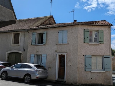 Vente maison 8 pièces 140 m² Excideuil (24160)