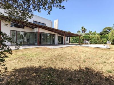 6 room luxury House for sale in Montpellier, Languedoc-Roussillon