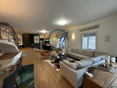Maison de luxe en vente à Collonges-au-Mont-d'Or, Rhône-Alpes