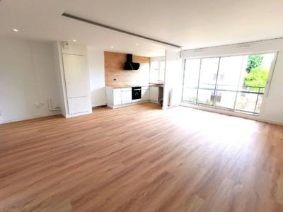 Appartement à comprenant SAINT-LEU-LA-FORET de 84m²