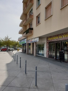 Local commercial en vente