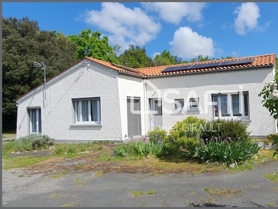 Maison à à L' EGUILLE de 86m²