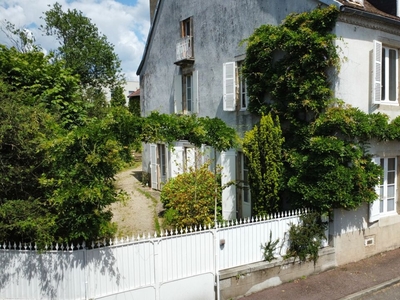 Vente maison 1 pièce 363 m² Saint-Yrieix-la-Perche (87500)
