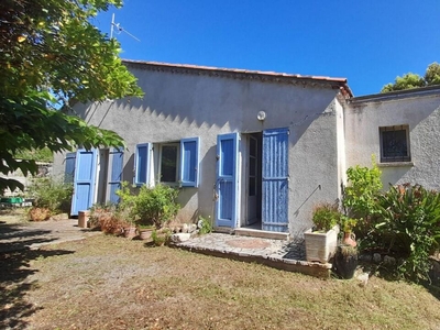 Vente maison 4 pièces 90 m² Cavalaire-sur-Mer (83240)
