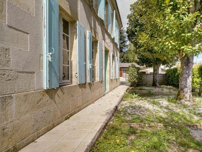 Vente maison 6 pièces 350 m² Gironde-sur-Dropt (33190)
