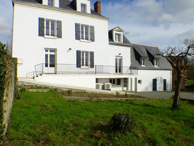 Vente maison 9 pièces 165 m² Chemillé-en-Anjou (49120)