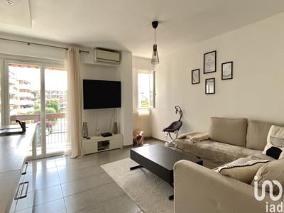 Appartement 3 pièces de 77 m² à Cagnes-sur-Mer (06800)