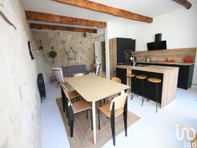 Maison 5 pièces de 120 m² à Villeneuve-lès-Avignon (30400)