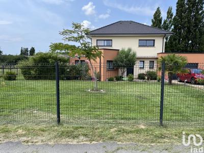 Maison 5 pièces de 127 m² à - (27520)