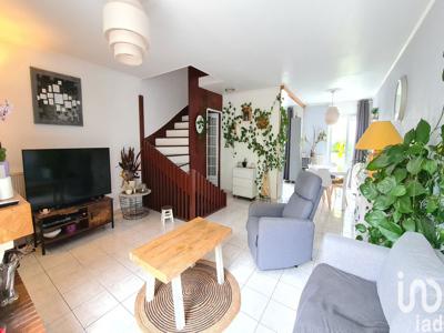 Maison 6 pièces de 111 m² à Bouffémont (95570)