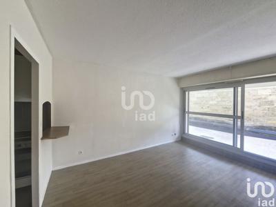 Appartement 1 pièce de 25 m² à Bordeaux (33800)