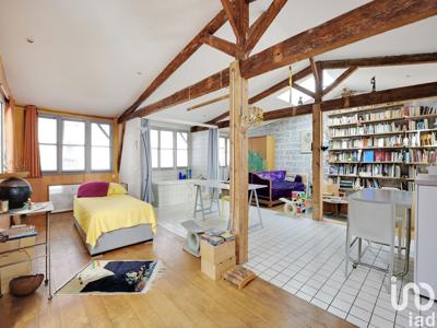 Appartement 2 pièces de 211 m² à Paris (75010)