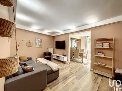 Appartement 2 pièces de 65 m² à Manosque (04100)