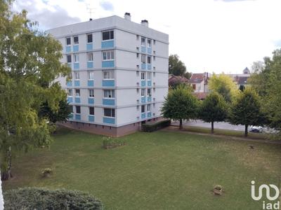 Appartement 3 pièces de 53 m² à Châlons-en-Champagne (51000)