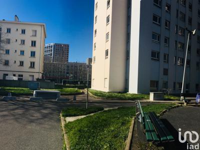Appartement 3 pièces de 73 m² à Créteil (94000)