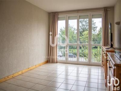 Appartement 4 pièces de 71 m² à Mantes-la-Jolie (78200)