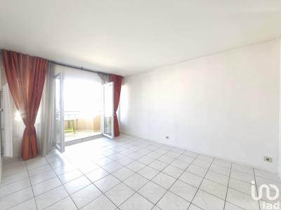 Appartement 3 pièces de 76 m² à Montgeron (91230)