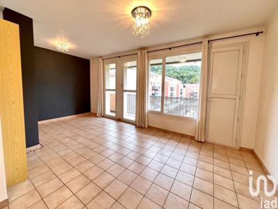 Appartement 4 pièces de 89 m² à Bellegarde-sur-Valserine (01200)