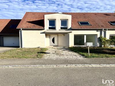 Maison 5 pièces de 108 m² à Habsheim (68440)