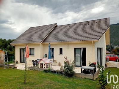 Maison 5 pièces de 118 m² à Novalaise (73470)
