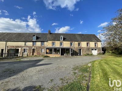 Longère 6 pièces de 155 m² à Notre-Dame-de-Cenilly (50210)