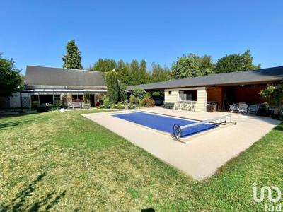 Maison 8 pièces de 215 m² à Vic-sur-Aisne (02290)