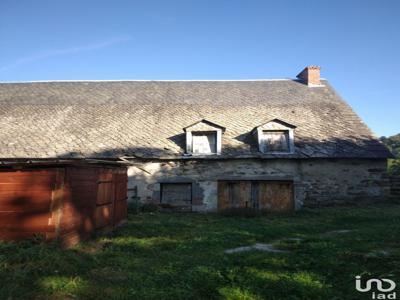 Vente maison 2 pièces 160 m² Saint-Sauves-d'Auvergne (63950)