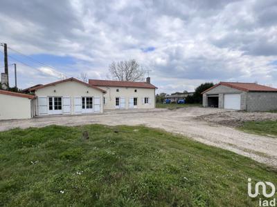 Vente maison 5 pièces 138 m² Amailloux (79350)