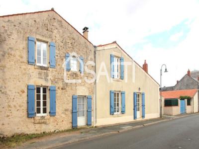 Vente maison 7 pièces 167 m² Fontenay-le-Comte (85200)