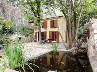 Vente maison 7 pièces 210 m² Aix-en-Provence (13090)