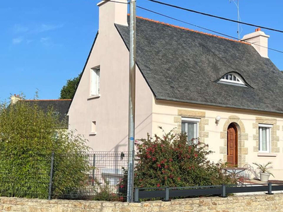 Vente maison 6 pièces 95 m² Saint-Nicolas-du-Pélem (22480)
