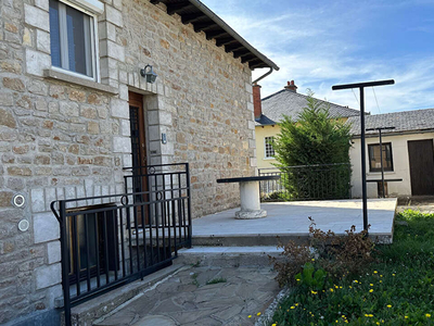 Vente maison 8 pièces 168 m² Sévérac-d'Aveyron (12150)