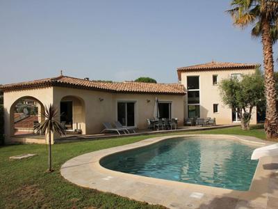 Villa de luxe de 6 pièces en vente Le Beausset, Provence-Alpes-Côte d'Azur