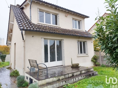 Maison 4 pièces de 72 m² à Chelles (77500)