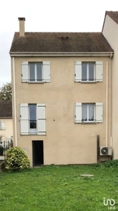 Maison 4 pièces de 87 m² à Montereau-Fault-Yonne (77130)