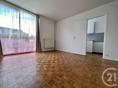 Location appartement 1 pièce 24.76 m²