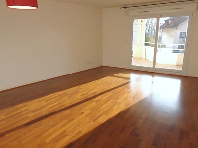 Location appartement 3 pièces 81.55 m²