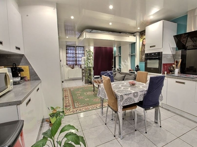 Vente maison 12 pièces 222 m²