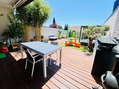 Vente villa 5 pièces 130 m²