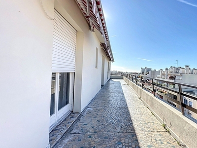 Appartement 3 pièces de 90 m² à Nice (06000)