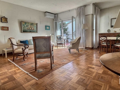 Appartement 5 pièces de 88 m² à Toulon (83000)