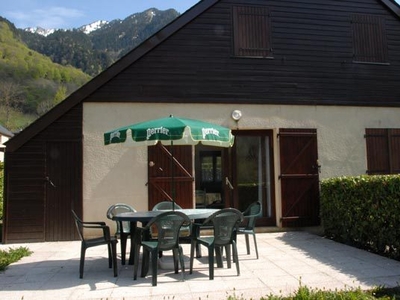 Location vacances Cauterets, pour 4 personnes, avec jardin et parking privé, vue sur le gave et la montagne