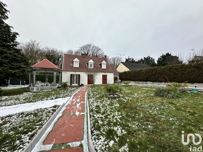 Maison traditionnelle 7 pièces de 140 m² à Méru (60110)