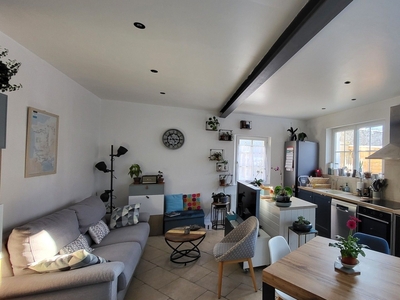 Maison traditionnelle 4 pièces de 86 m² à Nanteuil-le-Haudouin (60440)