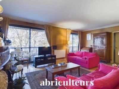 5 room luxury Apartment for sale in Neuilly-sur-Seine, France