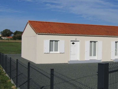Vente maison 5 pièces 105 m² Saint-Nazaire-sur-Charente (17780)