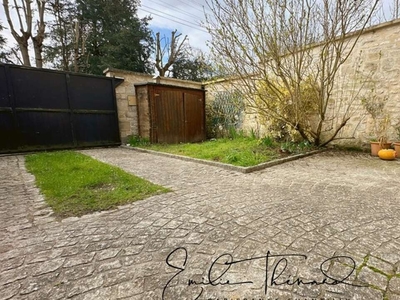 Vente maison 5 pièces 112 m² Chantilly (60500)