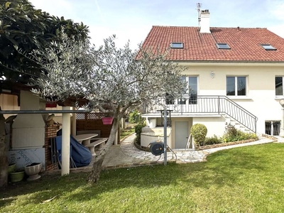 Vente maison 6 pièces 175 m² Ormesson-sur-Marne (94490)