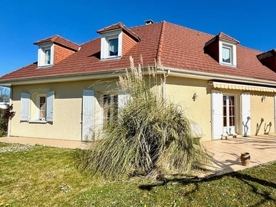 Vente maison 6 pièces 193 m² Serres-Castet (64121)